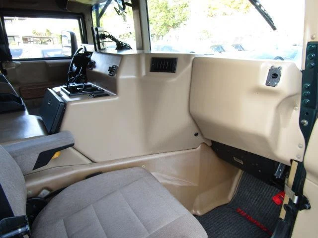Hummer H1 38