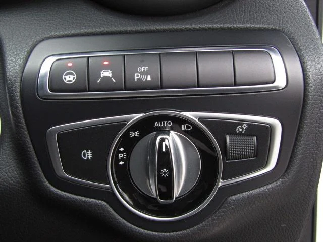 MERCEDES AMG C-CLASS 10