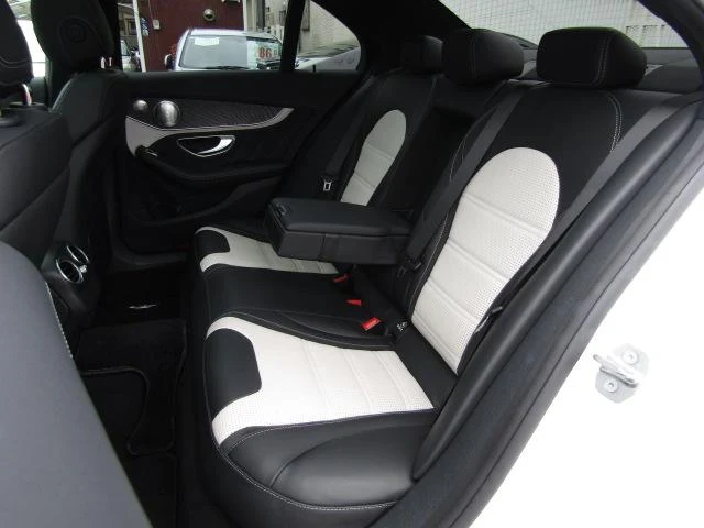 MERCEDES AMG C-CLASS 52