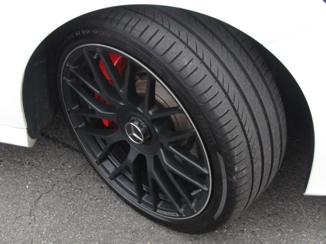 MERCEDES AMG C-CLASS 53