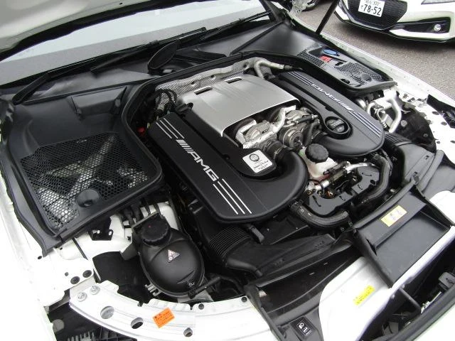 MERCEDES AMG C-CLASS 72