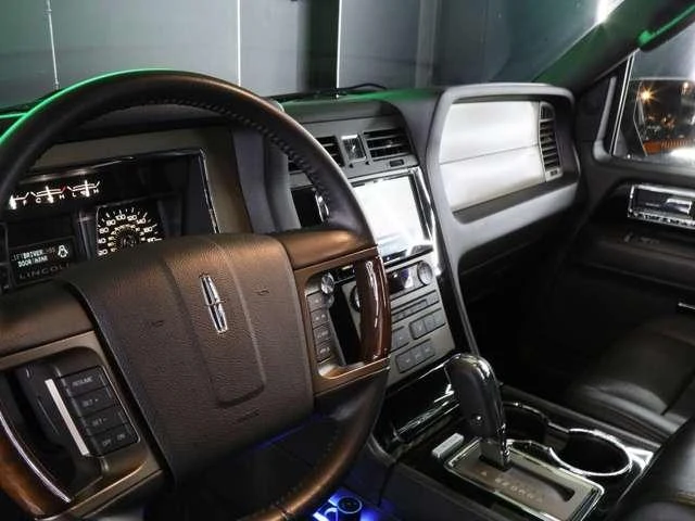 Lincoln NAVIGATOR 12