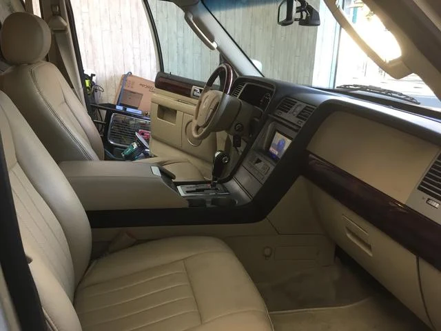 Lincoln NAVIGATOR 49