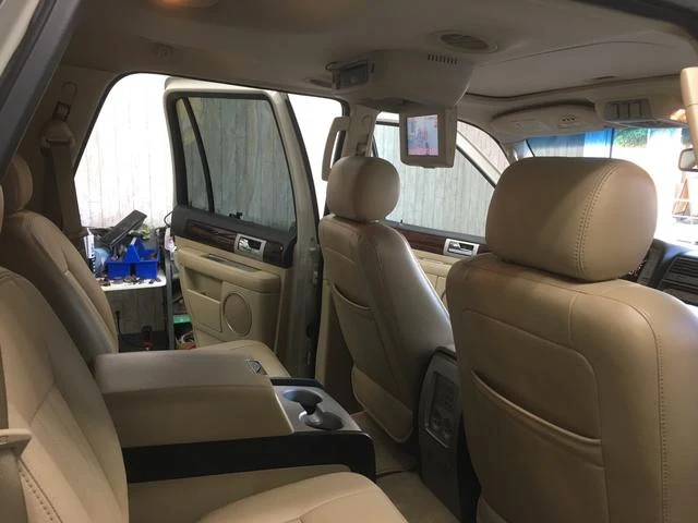 Lincoln NAVIGATOR 46