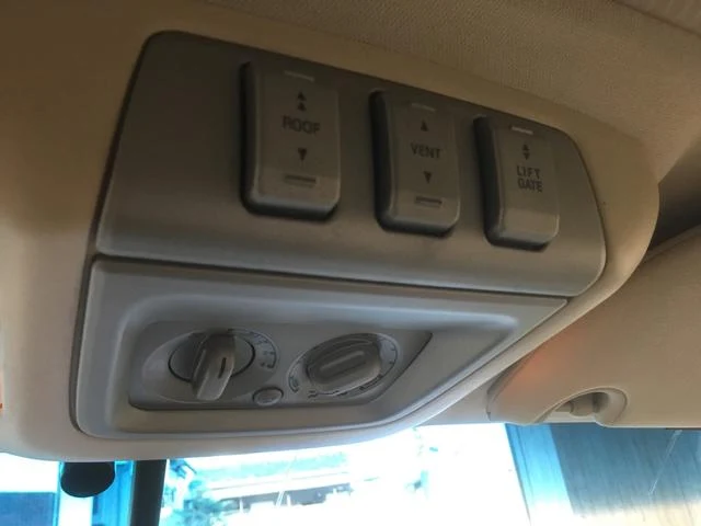 Lincoln NAVIGATOR 33