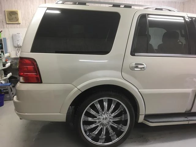 Lincoln NAVIGATOR 10