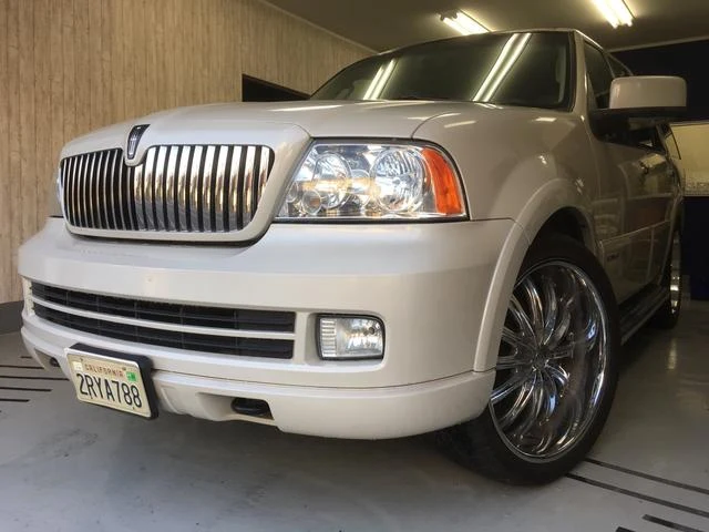 Lincoln NAVIGATOR