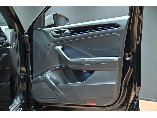 Volkswagen T-ROC 26