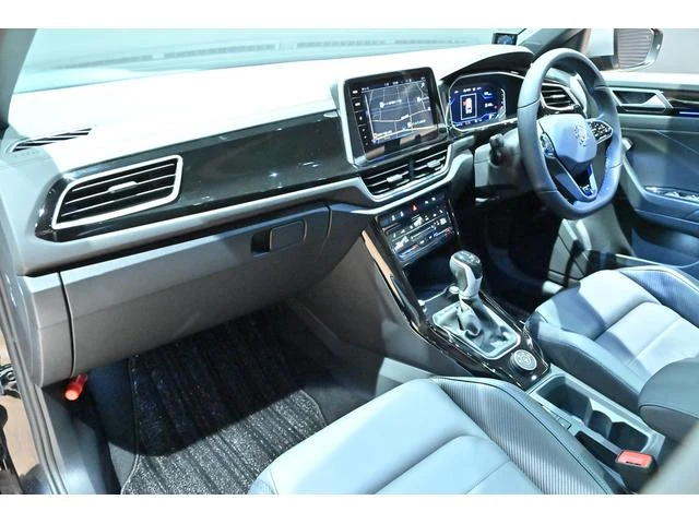 Volkswagen T-ROC 11