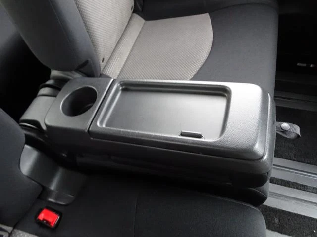 Nissan SERENA 45