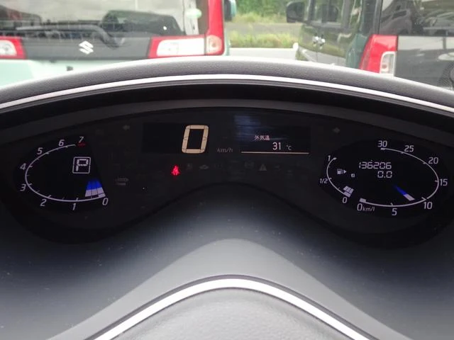 Nissan SERENA 25
