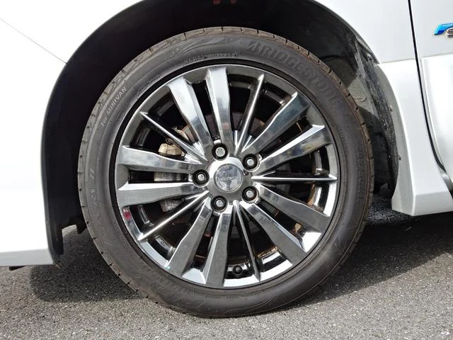 Nissan SERENA 70