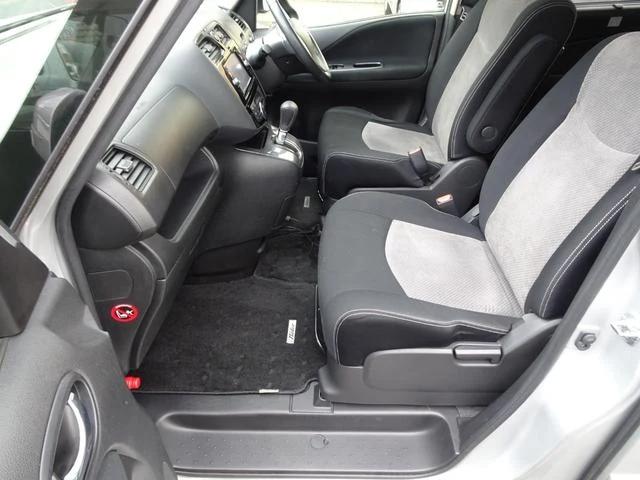 Nissan SERENA 12