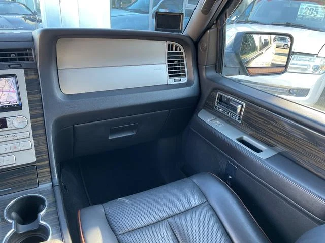 Lincoln NAVIGATOR 17