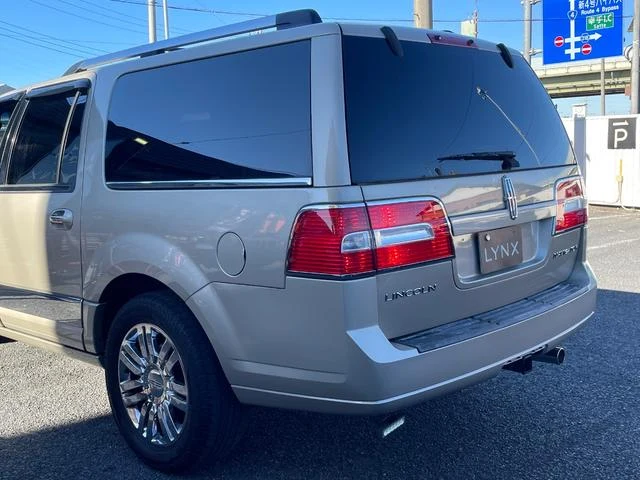 Lincoln NAVIGATOR 65