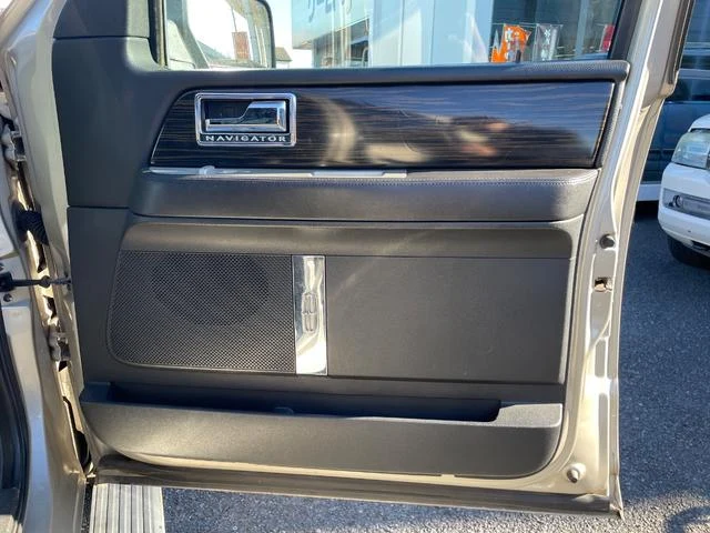 Lincoln NAVIGATOR 12