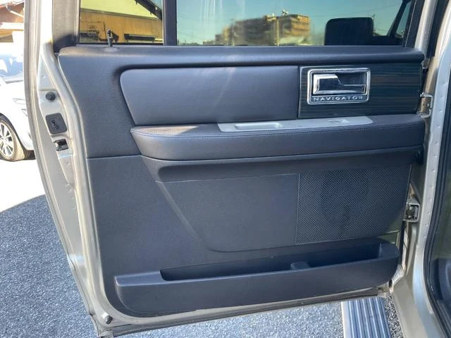 Lincoln NAVIGATOR 13