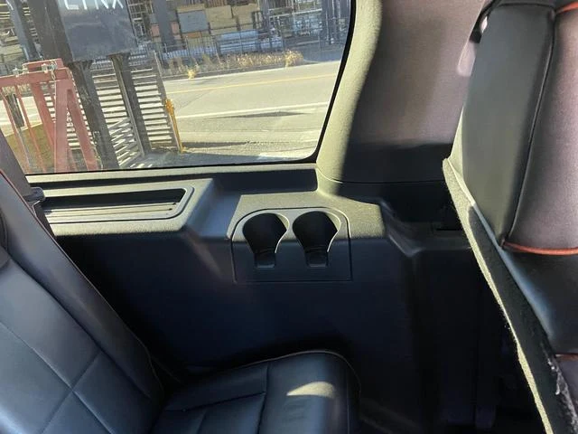 Lincoln NAVIGATOR 52