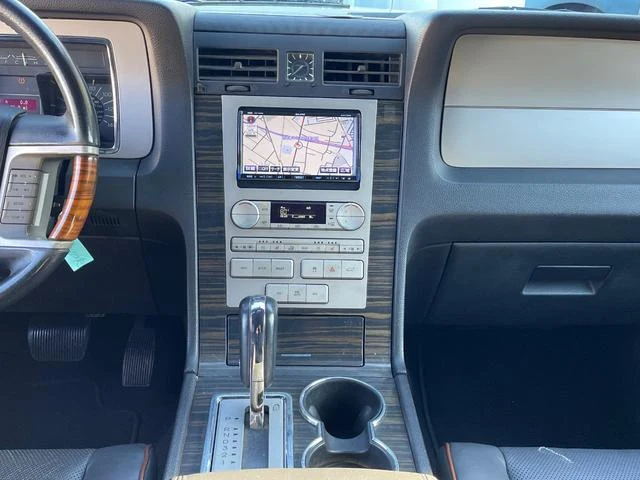 Lincoln NAVIGATOR 38