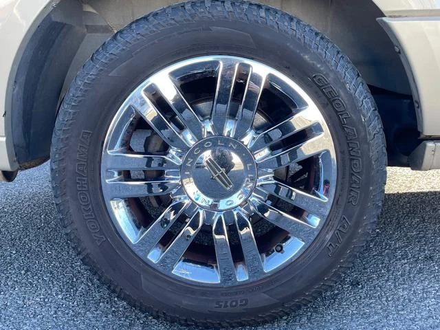 Lincoln NAVIGATOR 25