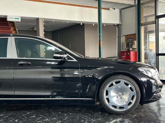 MERCEDES MAYBACH S-CLASS 18