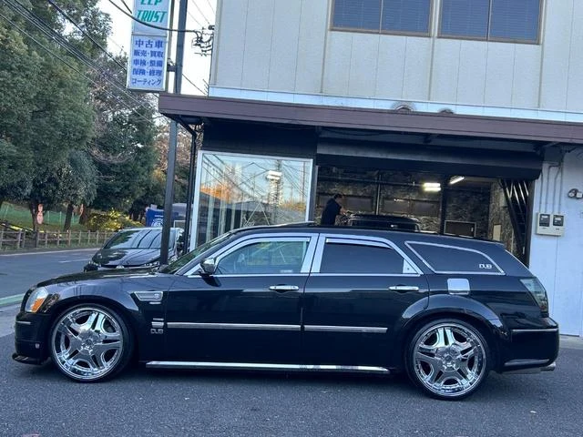 Dodge MAGNUM 8