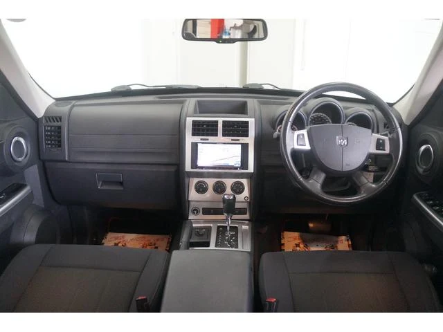 Dodge NITRO 13