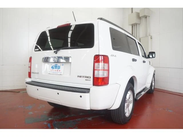 Dodge NITRO 34
