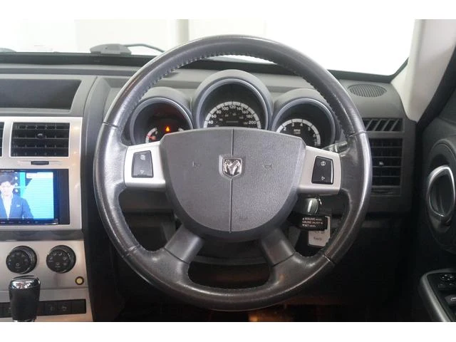 Dodge NITRO 17