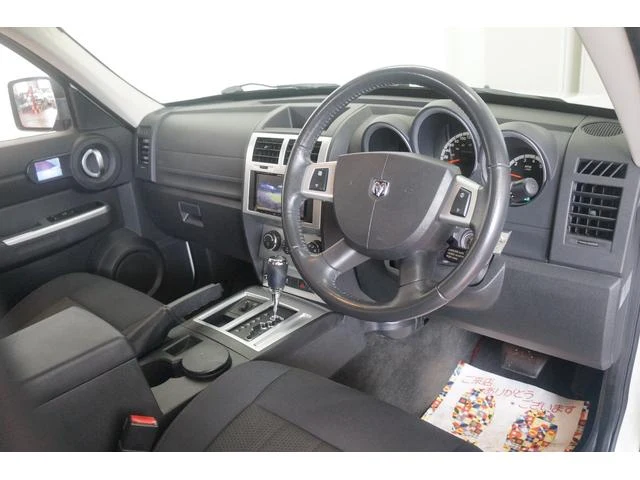 Dodge NITRO 19