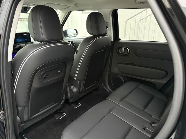 Hyundai INSTER 57