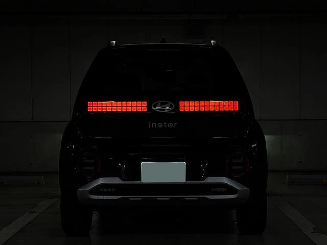 Hyundai INSTER 36