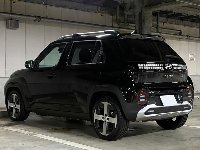 Hyundai INSTER 17