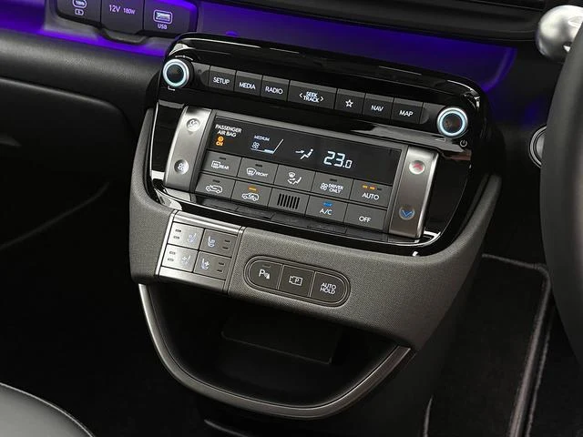 Hyundai INSTER 53