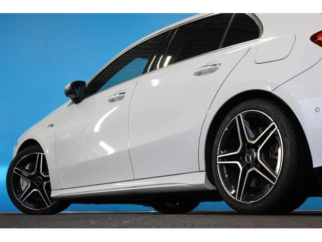 MERCEDES AMG A-CLASS 21