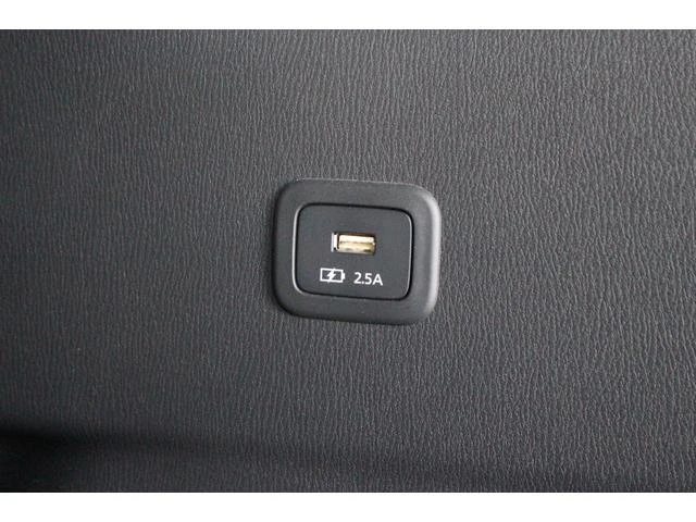 Mazda CX-8 42