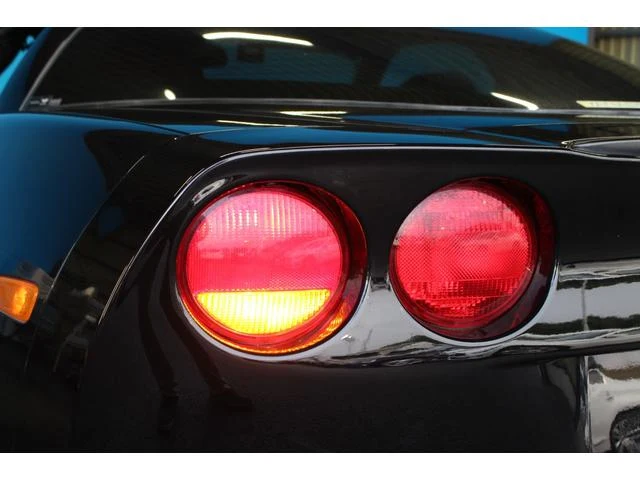Chevrolet CORVETTE 46