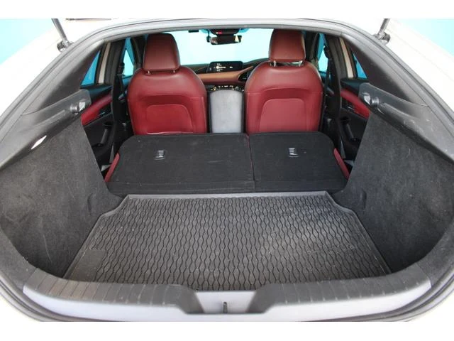 Mazda MAZDA3 6