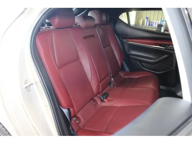 Mazda MAZDA3 5