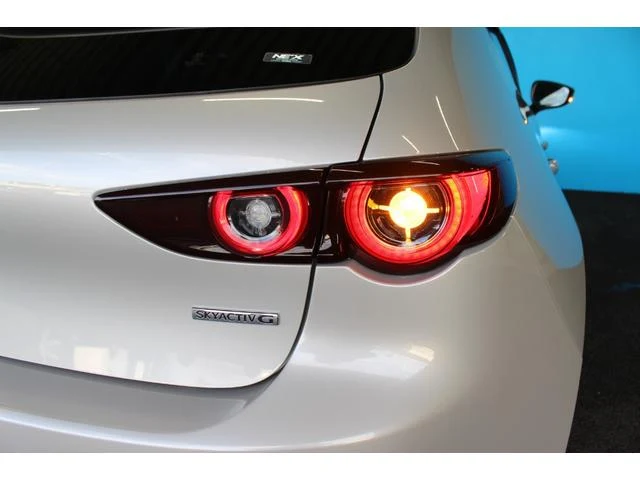 Mazda MAZDA3 37