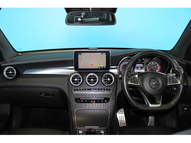 MERCEDES AMG GLC 2