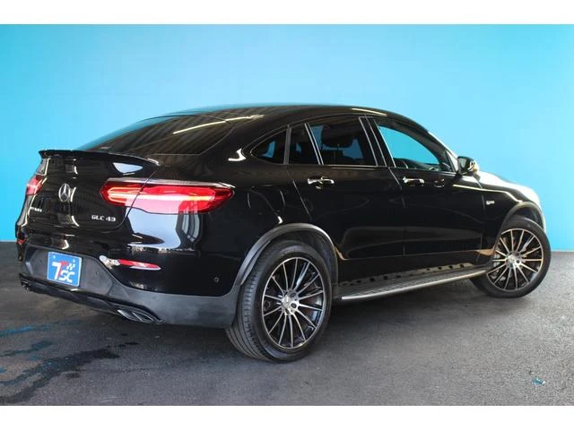 MERCEDES AMG GLC 23