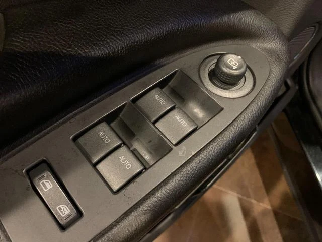 Lincoln MKT 35