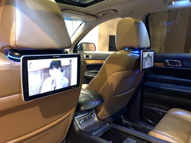 Lincoln MKT 21