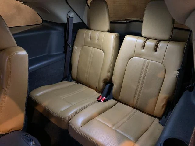 Lincoln MKT 19