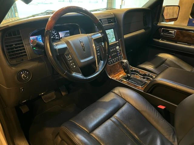Lincoln NAVIGATOR 18
