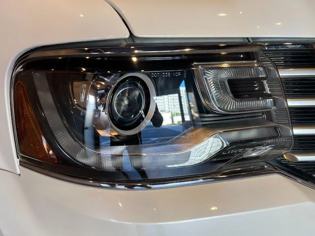 Lincoln NAVIGATOR 36