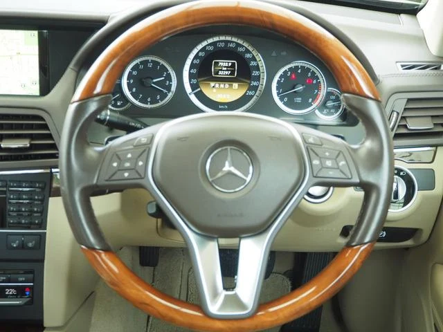 MERCEDES BENZ E-CLASS 35