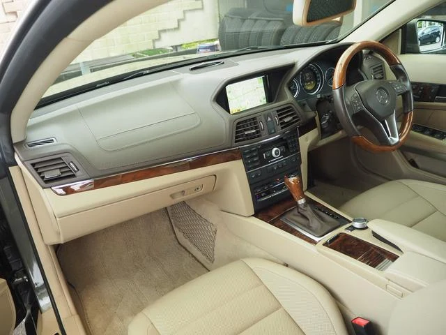 MERCEDES BENZ E-CLASS 27