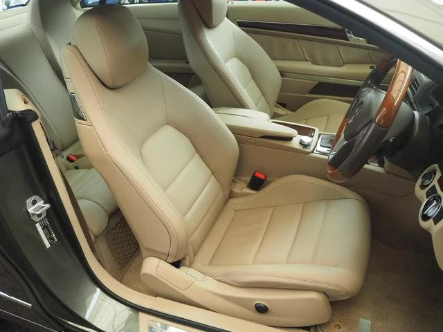 MERCEDES BENZ E-CLASS 40